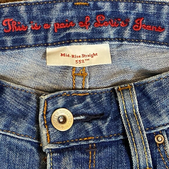 Levi's Mid Rise Straight 552 Blue Jeans Sz 2M  31x32" #99S - Picture 8 of 10